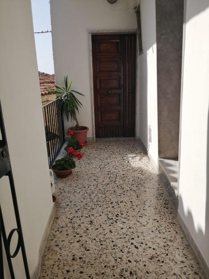 I Trecento Otel Padula Dış mekan fotoğraf